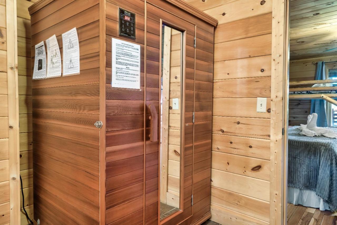 Summer Sale! Pool, Sauna, View, Hottub, Game Sevierville Esterno foto