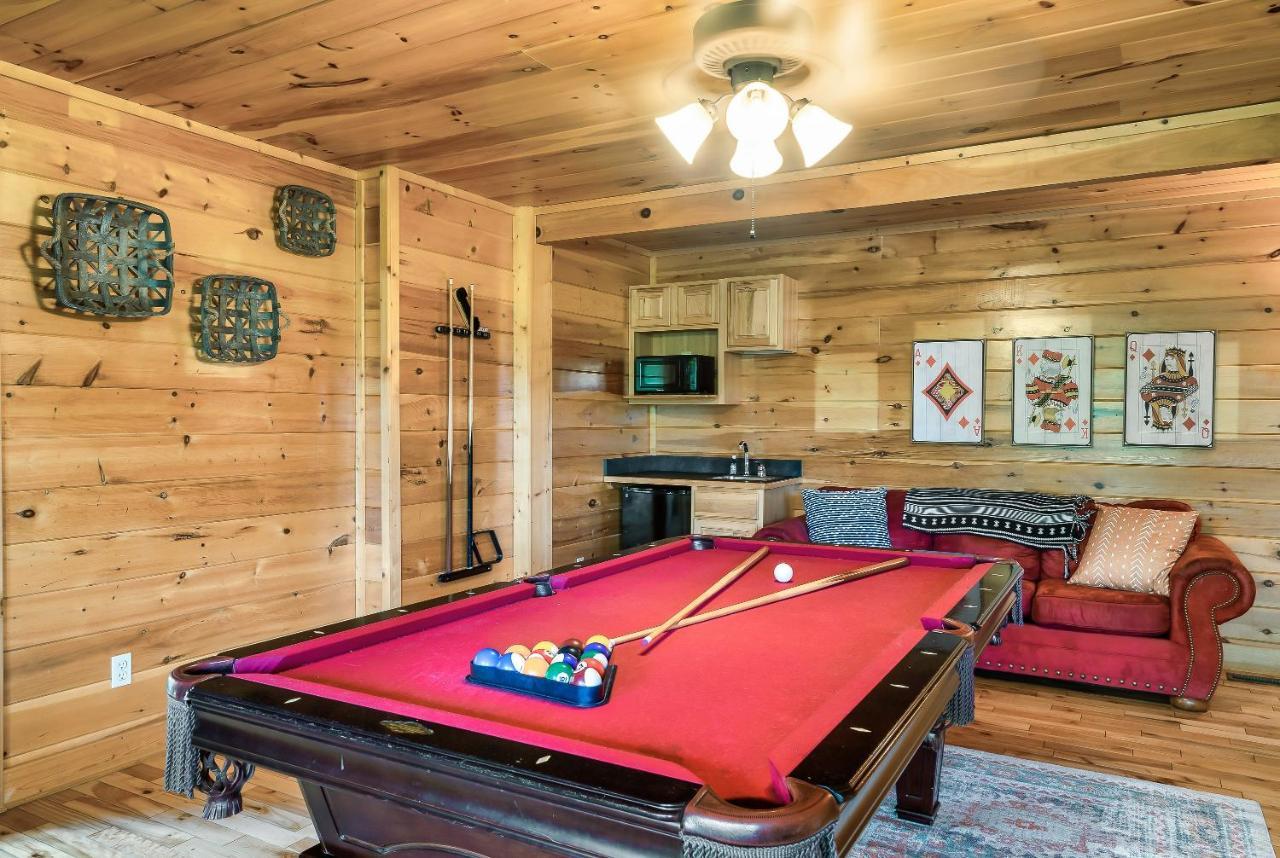 Summer Sale! Pool, Sauna, View, Hottub, Game Sevierville Esterno foto